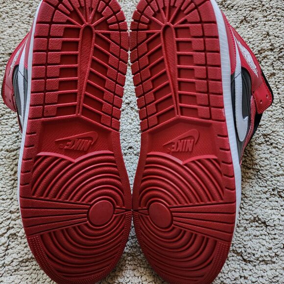 Air Jordan 1 Mid Gym Red Black White Pre-Owned Sz 12 - Picture 7 of 8